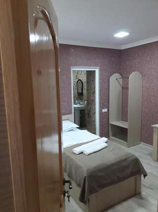 Гостевой дом Vardzia Ахалцихе Двухместный номер с 2 отдельными кроватями и ванной комнатой-34